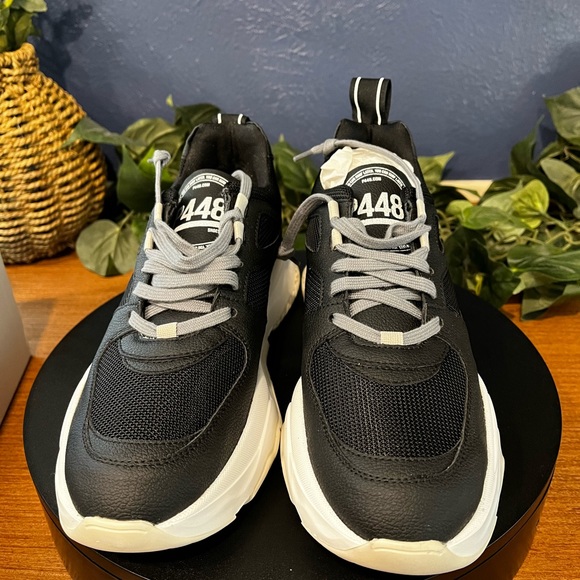 REDUCED! NIB P448 Italian Black Sneakers Size 39 (U.S. 8-1/2 - 9 - Picture 1 of 5